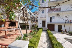 Apartments with a parking space Stobrec, Split - 15782